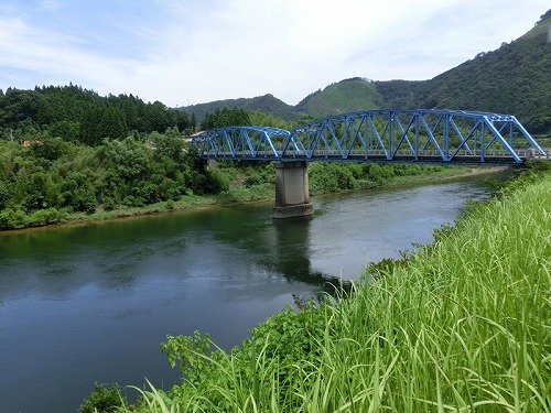 21.4　吾郷大橋(2径間ワーレントラス橋).jpg